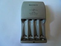 Второй рукой Sony Sony Original 5 Battery Charger BCG-34HLD Специальное предложение доставки