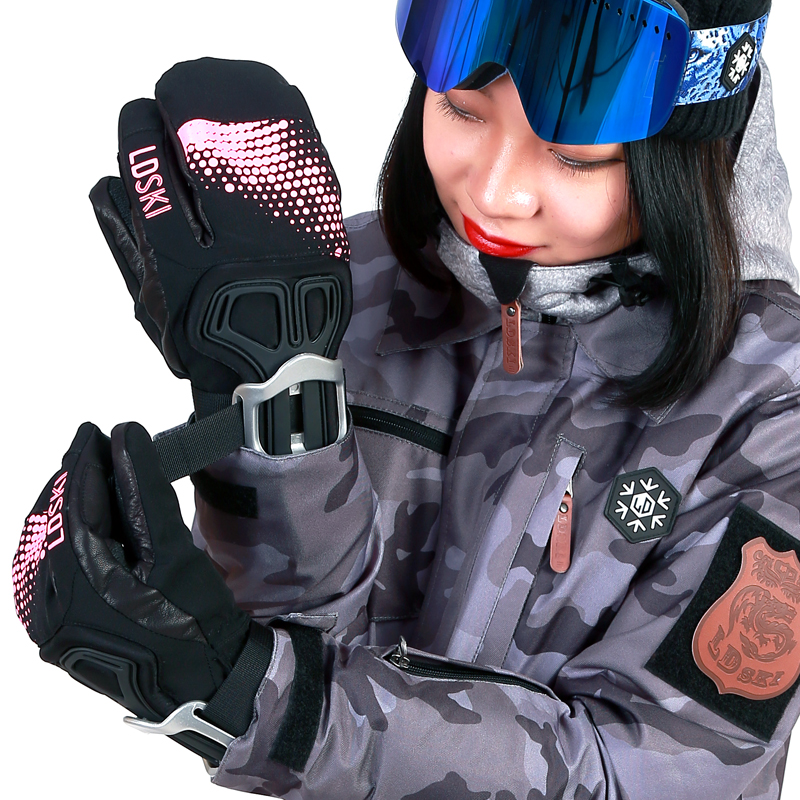 three finger ski gloves