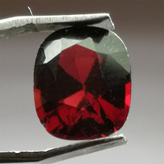 Украшения на руку #8094缅甸抹谷石榴石戒面鸽血红石榴石裸石戒面彩色宝石石榴红