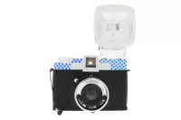 Máy ảnh LOMO Diana F + cộng với bộ đèn flash Diana Paris Colette hạn chế biến Polaroid fujifilm instax square sq20