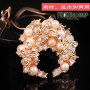 Mua hai tặng một thời trang Hàn Quốc miễn phí thời trang mới ngọc trai rhinestone khăn choàng lụa khăn quàng cổ khóa cài phụ kiện pin phụ nữ