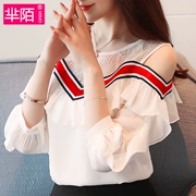 Mùa hè 2018 phiên bản Hàn Quốc mới của áo sơ mi voan lệch vai nữ tay lửng sơ mi tay lửng ngắn tay cá tính.