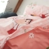 Cherry Maruko Dumpling Sinh viên Ký túc xá Độc thân Nữ Ký túc xá Đơn giản 150 200 Phim hoạt hình Dễ thương One Piece - Quilt Covers
