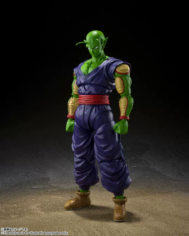 Трика S.H.Figuarts Супергерой  mix