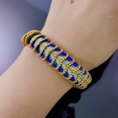 Ювелирный камень lg1593retro时期 18ｋ金珐琅蛇形手链 猫头鹰标 双色金