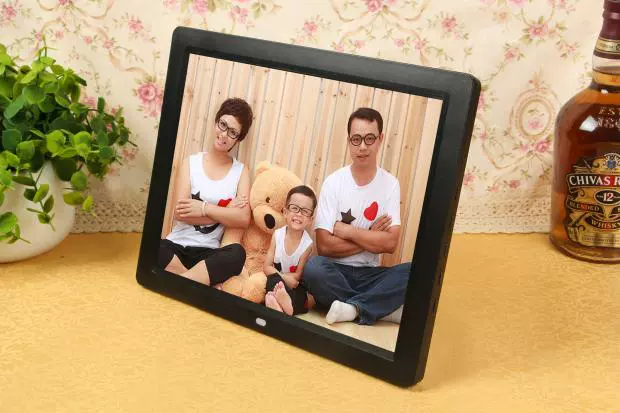 Siêu mỏng hẹp-side 12-inch độ nét cao khung ảnh kỹ thuật số điện tử album ảnh máy quảng cáo video player hỗ trợ 1080 p