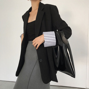 Thức ăn thừa mùa thu năm 2018 phụ nữ mới chic màu rắn đơn giản nhỏ phù hợp với nữ Hàn Quốc ngắn áo mỏng phù hợp với mỏng