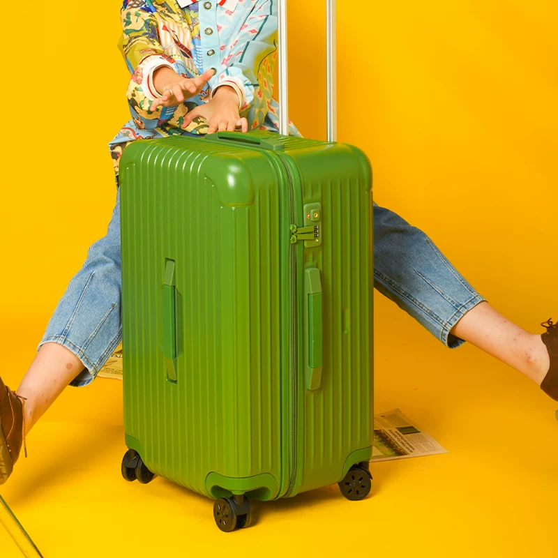 Big capacious suitcase, box, 28 inch