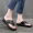 Mùa hè 2019 phiên bản Hàn Quốc của giày da mũi nhọn dép xỏ ngón chống trơn trượt với dây đai đỏ khóa dép và dép nữ mang - Dép