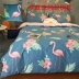 Cotton đơn giản bốn mảnh flamingo phim hoạt hình bông bộ đồ giường 1.2 m khăn trải giường quilt cover ba mảnh Bộ đồ giường bốn mảnh