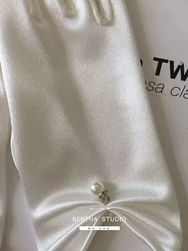 Bertha Минималистичные ретро короткие белые перчатки из жемчуга для невесты