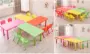 Phim hoạt hình phòng đa chức năng lớp học trẻ sơ sinh bàn ghế bốn đồ chơi bằng nhựa đồ nội thất có thể nâng trẻ em bảng bàn ghế gỗ cho bé