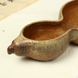 Тыква совка -в форме грубой глиняной посуды для мытья ручки.