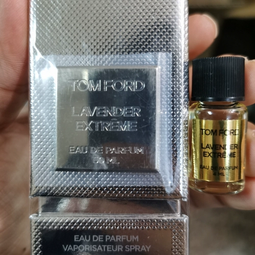 Tom Ford, духи, тубероза с розой в составе, 3.4 мл, из алойного дерева