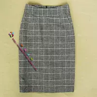 Черно -белый, ткань толстая молния может быть карточкой, вам нужно принудительно