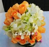 Стол цветочные цветы конференция стол цветок маленький стол цветок расчетный стол Свадебный знак -в тайваньском цветочном спекке цветок цветок подиум