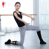 红舞鞋 Танцевальные сапоги женская монгольская боковая на сайте на молнии на молнии цветочные полоса