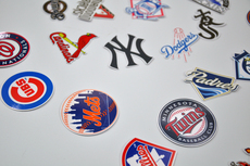 Товары с бейсбольной атрибутикой mlb美国职业棒球大联盟不干胶贴纸球队标志洋基国民小熊道奇33个