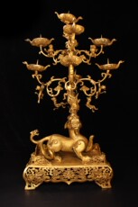 Винтажные предметы обихода из золота 珍藏全鎏金手工錾刻精工麒麟连灯灯台摆件