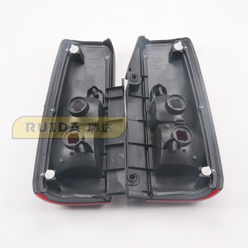 [Модификация Ruida] Лампа задней двери у задней двери заместителя заместителя Гимни разделен на