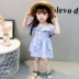 2018 Amoi Cô Gái Sling Tắt Vai Váy Hàn Quốc phiên bản của triều cô gái trẻ bé sọc nút ăn mặc trẻ em váy