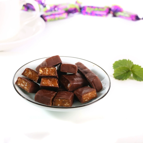 Россия KDV Purple Sugar Kpokaht Импорт конфеты -миндаль сэндвич с бутербродным шоколадом свадебный свадебный свадебный конфеты 500g бесплатная доставка
