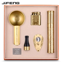 Светло-желтый