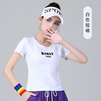 Белая футболка, короткий рукав