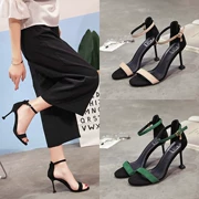 Mèo gợi cảm với sandal nữ mùa hè với big East 2018 phiên bản tiếng Hàn mới của khóa chữ hoang dã với hở ngón trong giày cao gót