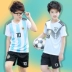 Argentina jersey 2018 World Cup Brazil đội cậu bé mùa hè trường tiểu học phù hợp với đào tạo trẻ em của quần áo bóng đá phù hợp với 	tất dài đá bóng trẻ em	 Bóng đá