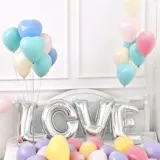 Воздушный шар в форме сердца, вечернее платье