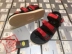 Hồng Kông mua thời trang đường phố Yu Wenle với cùng một đôi sandal lưới màu đỏ dày đế giày nam và nữ sandal cá tính và dép mùa hè V đáy - Sandal