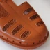Dép quân đội Bắc Kinh Giày nam Retro Cổ điển Nữ binh sĩ hoài cổ Giày nhựa mới Giày lỗ Giải phóng Lợn Lồng Giày Baotou giày quai hậu nam Sandal