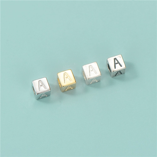 S925 Серебряное серебро 26 Английские письма перегородка