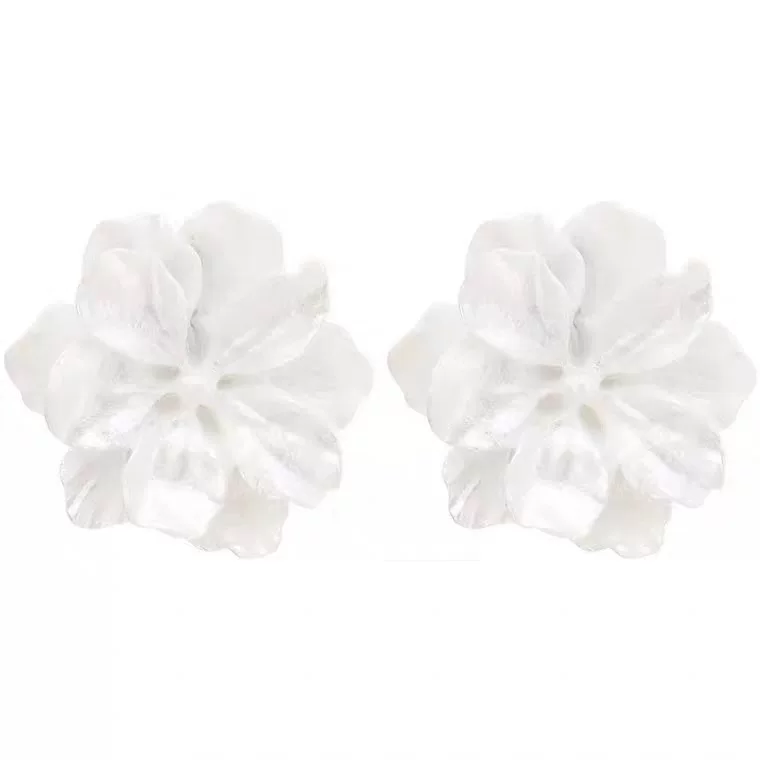 «First Love» Zhao Lusi серьги-продолжет First Love Flower Ear