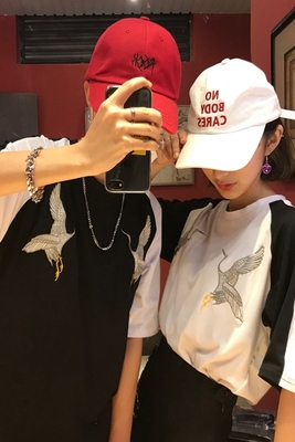 Hàn quốc ulzzang Harajuku BF gió crane thêu phù hợp với màu sắc những người yêu thích hoang dã ngắn tay t-shirt áo sơ mi nam giới và phụ nữ triều Áo khoác đôi
