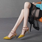Небольшая дизайнерская сексуальная обувь с заостренным носом на высоком каблуке, сандалии, коллекция 2021