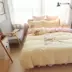 Bông cotton bốn mảnh màu vàng nhạt trải chăn bông đôi giường nhỏ tươi dễ thương Khăn trải giường 1,8m - Bộ đồ giường bốn mảnh