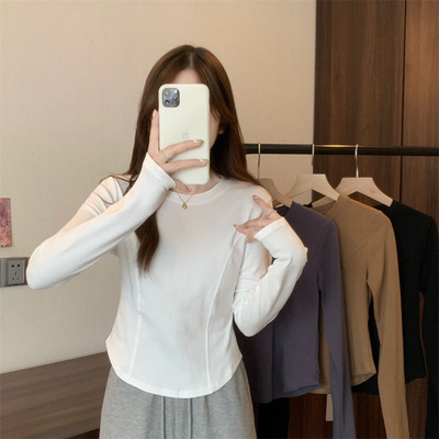 taobao agent White autumn T-shirt, small design top, black long-sleeve, long sleeve, trend of season