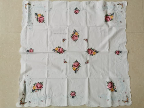 L1212 Новый год свадебный кросс -кросс -центр белая столовая ткань основана на рабочем столе