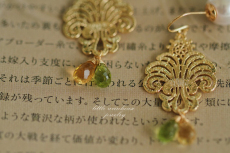 Серьги 且听风吟*复古刻面蕾丝花篮黄水晶橄榄石水滴14k包金耳环女珍珠塞 Little warehouse