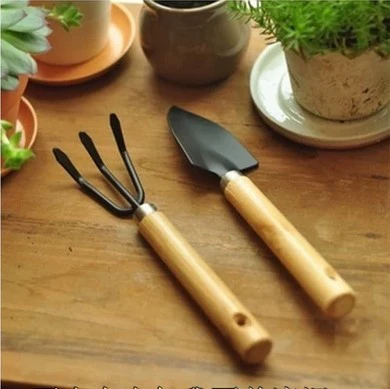 Мини -садоводство Гранд -три инструменты, железная лопата 锹 Рейбленка грабли