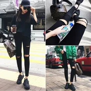 2017 mùa xuân mới slim slimming jeans lỗ Hàn Quốc đen cao eo feet quần bút chì nữ thủy triều