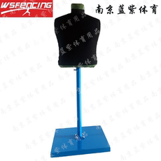 Фехтовальный комплект 南京蓝紫 带轮击剑靶人 牛皮仿真人型 可调节高度可移动底座