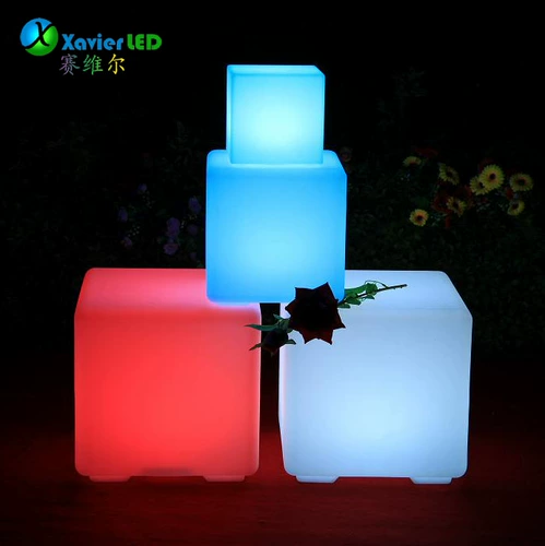 Светодиодная светящаяся мебельная кубика