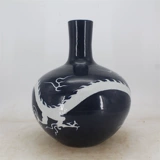 Годовой глазурь Ming Сюанде остается в бутылочной бутылке Bai Shan Dragon.