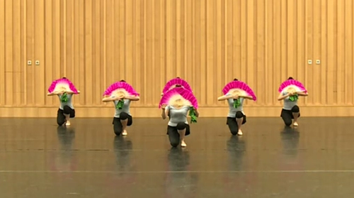 Ассоциация китайских танцоров Цветочный барабанный фонарь танец ритм Qiao Orchid Test 70th Dance