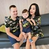 Chen Chen mẹ gia đình nạp mùa hè 2018 một gia đình ba người đàn ông và phụ nữ bé ngụy trang ngắn tay T-Shirt áo sơ mi giản dị cha mẹ và con Trang phục dành cho cha mẹ và con