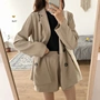 F và Z đầu mùa thu blogger khuyến khích! Đơn giản ve áo phù hợp với áo khoác + quần sọt eo cao phù hợp với áo kiểu nữ đẹp tuổi 35