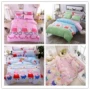 Pig Peggy phim hoạt hình trẻ em duy nhất ba mảnh 1.2 bột ký túc xá sinh viên sheets đôi quilt 1.5 bốn mảnh bộ chăn ga gối đệm cưới đẹp